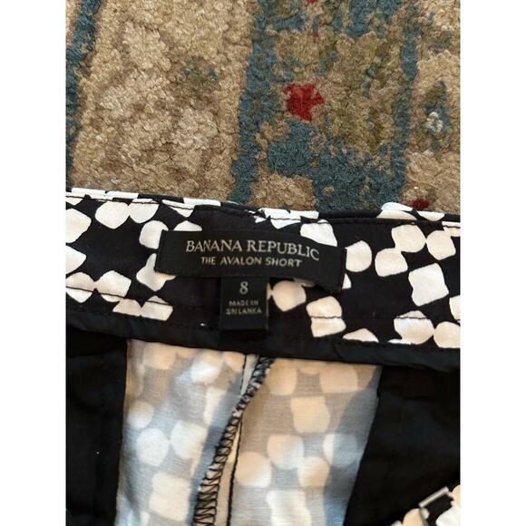 Banana Republic The AVONDALE White Black Polka Dot Hampton Shorts Size 8 - Picture 5 of 6